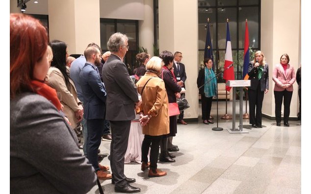 Rencontre avec la communauté française en Arménie à l'ambassade.